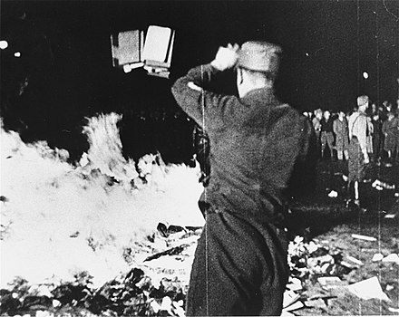 440px 1933 may 10 berlin book burning