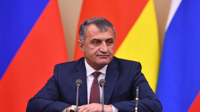Change of leader in South Ossetia: FSB to save money, fight corruption and abuses by GRU