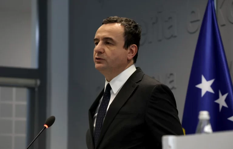 Kosovo is facing a political crisis