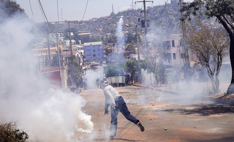 Madagascar’s Government Dissolution: Causes, Political Forces, and Geopolitical Implications